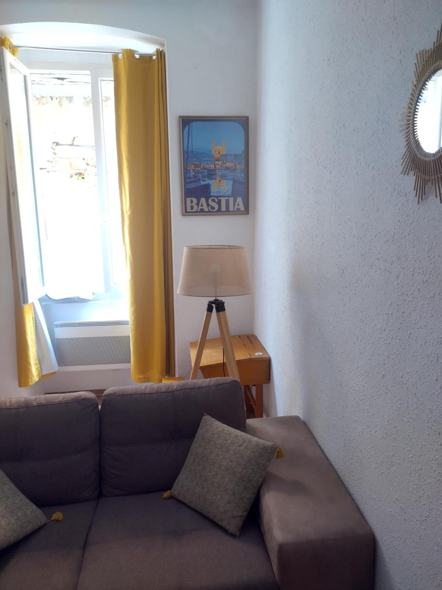Appartement Meuble En Plein Centre De Bastia Бастия Экстерьер фото