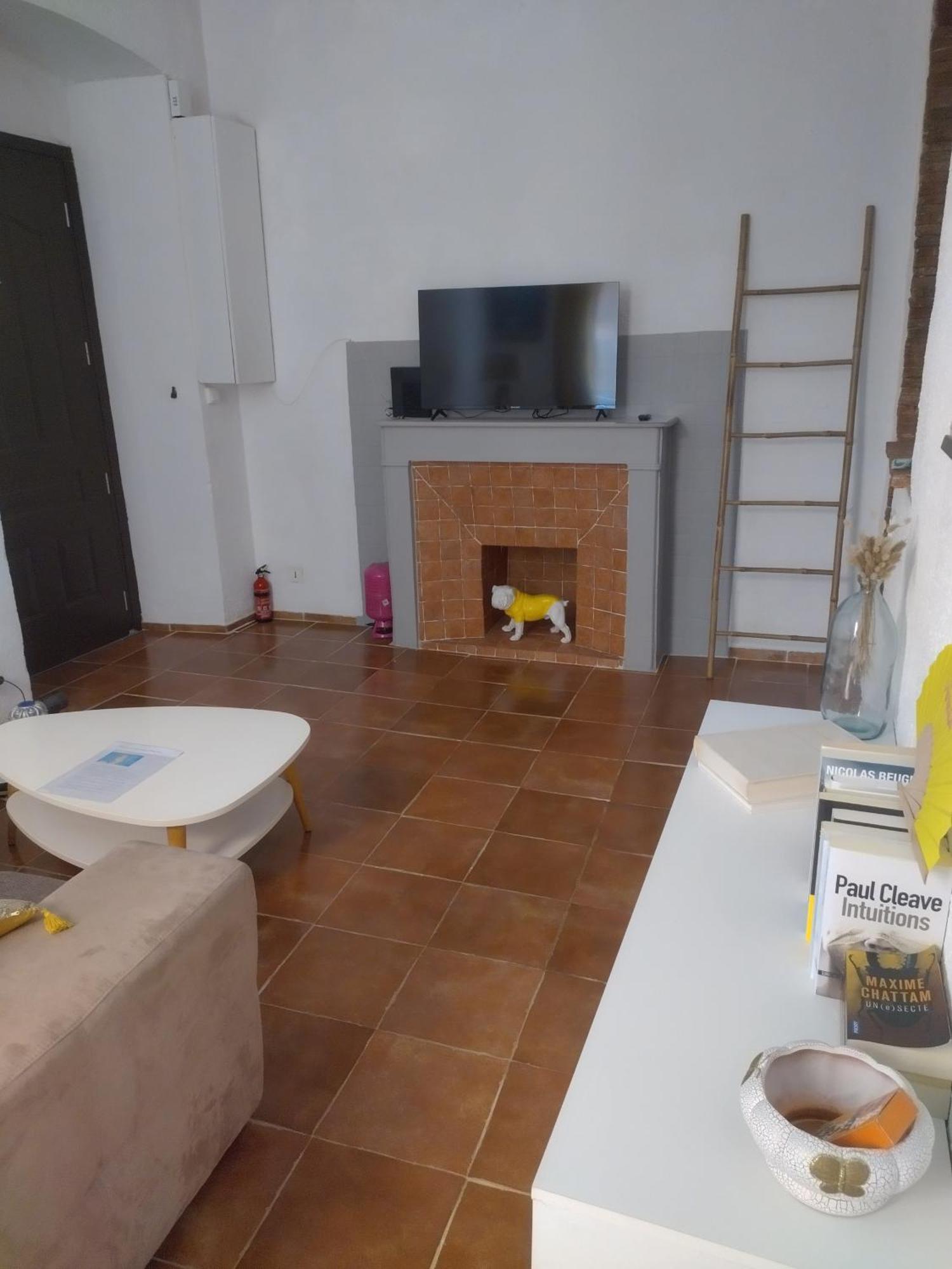 Appartement Meuble En Plein Centre De Bastia Бастия Экстерьер фото